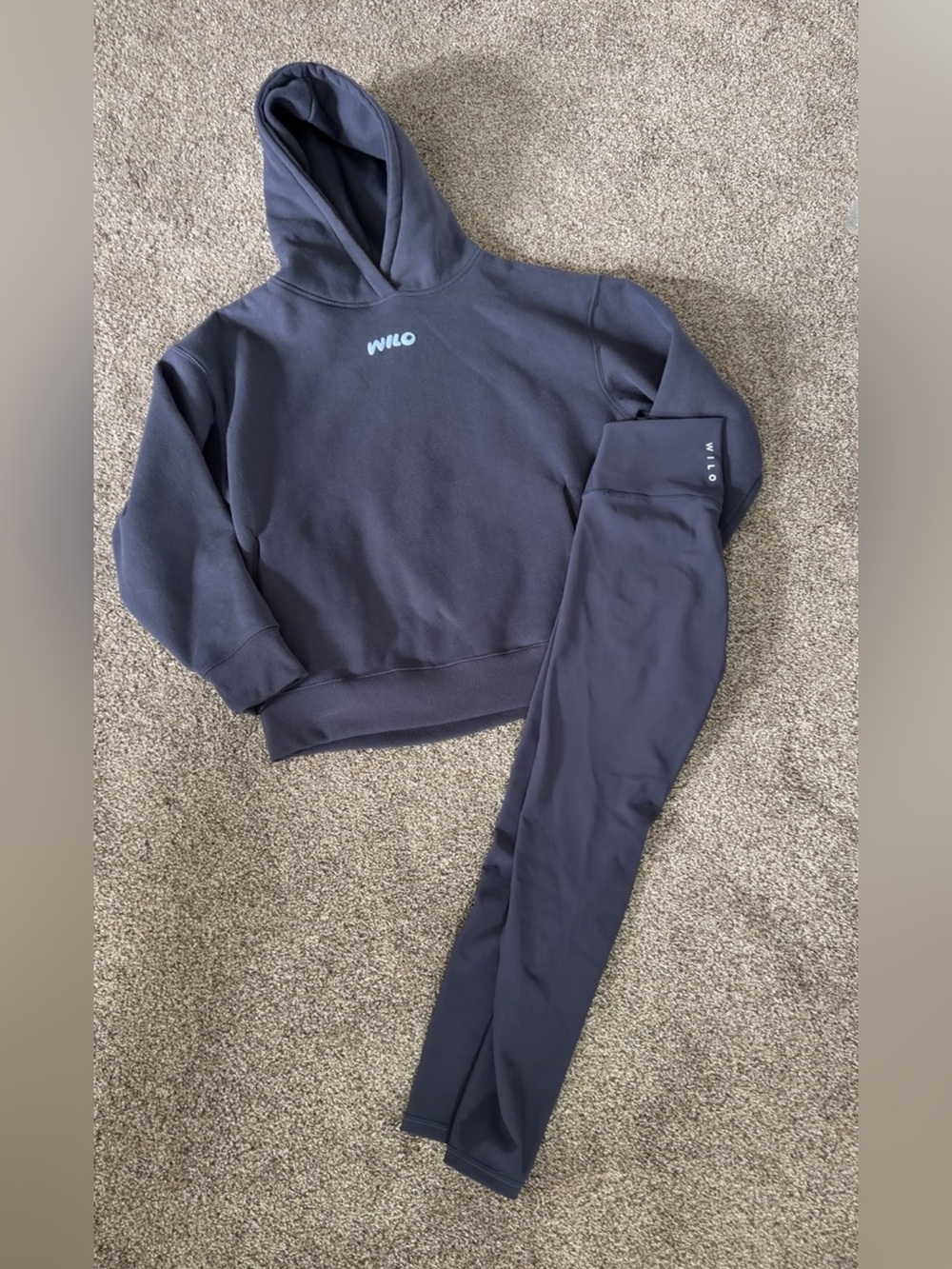 Wilo hoodie/legging set sz small